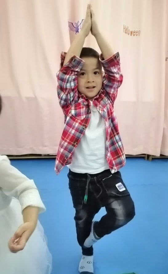 Дитяча йога користь занять-5