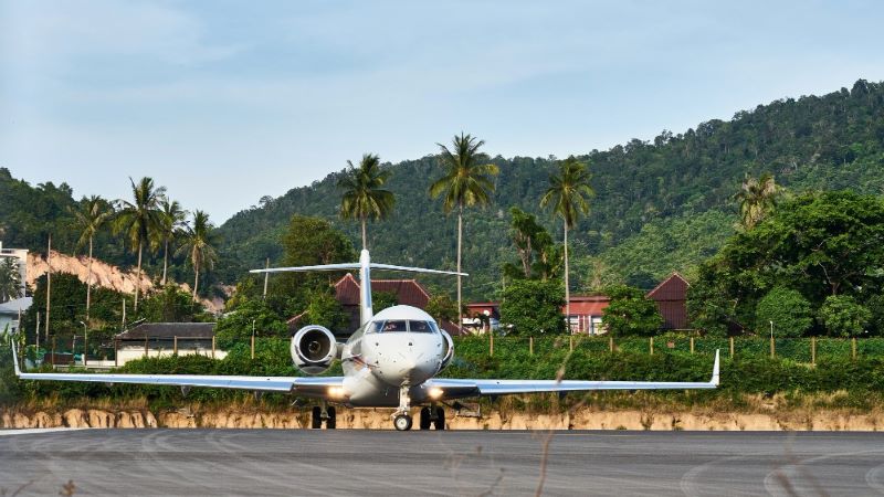 Samui airplane