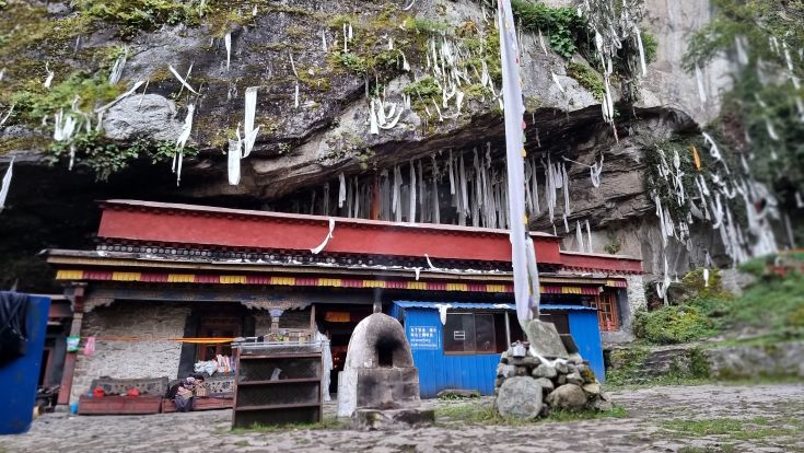 Монастырь Зутулпук — Пещера Чудес