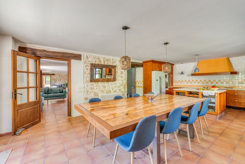 общая комната 12