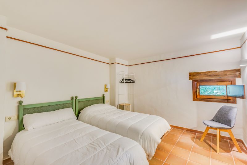 отдельный вход 10