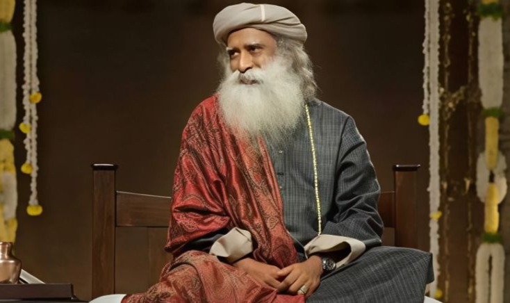 Индийский йогин и основатель Isha Foundation
